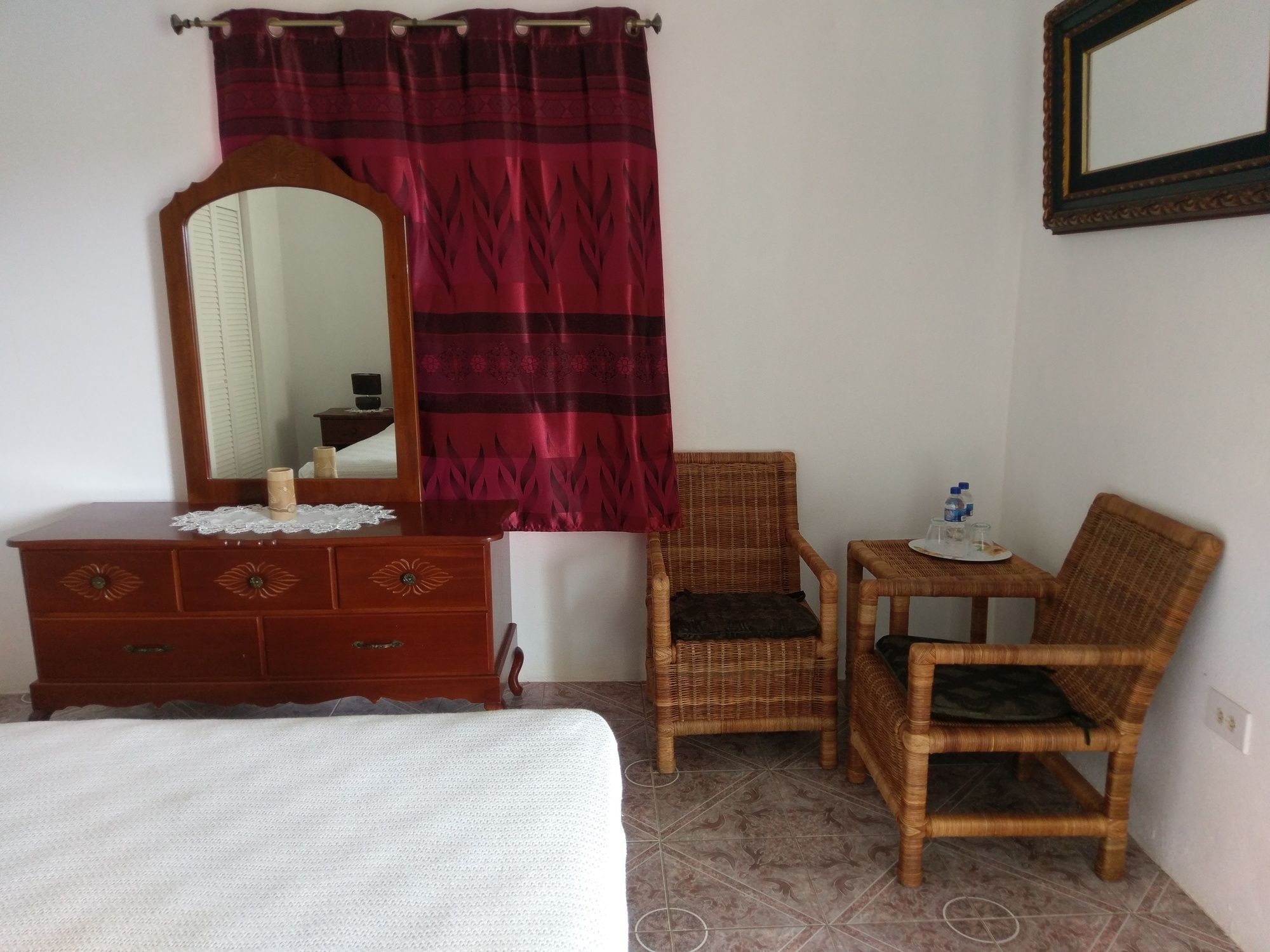 Polish Princess Guest House ポート・アントニオ エクステリア 写真